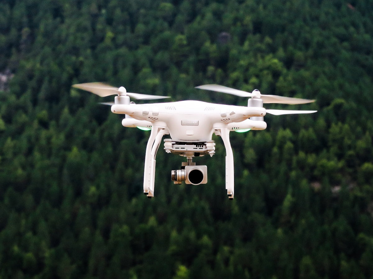Mini Drone z 4K Kamerá 49g, Bez Rejestrowania, EIS