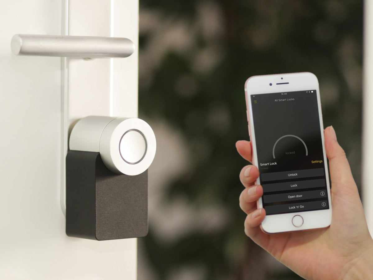 Smart Plug Matter Thread 16A Energy Monitoring HomeKit Google